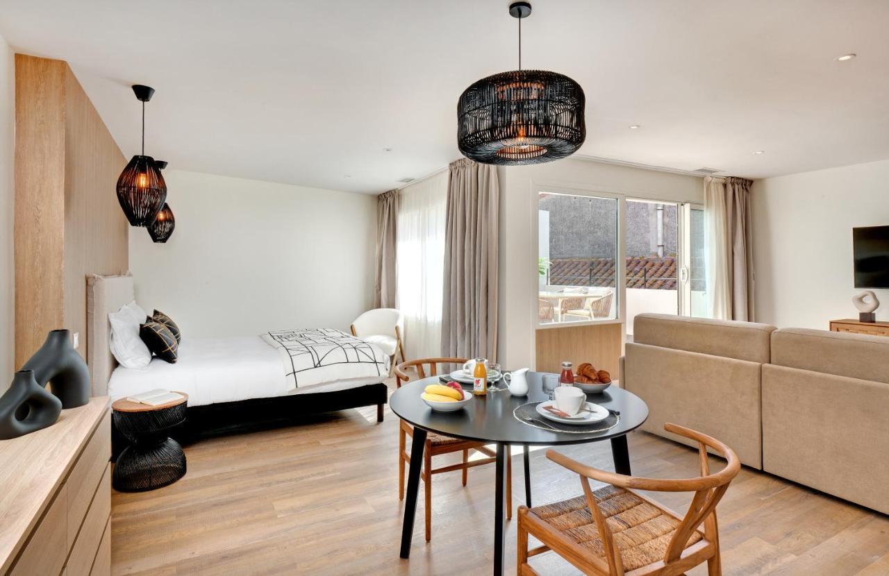 Les Appartements De Колюр Екстериор снимка