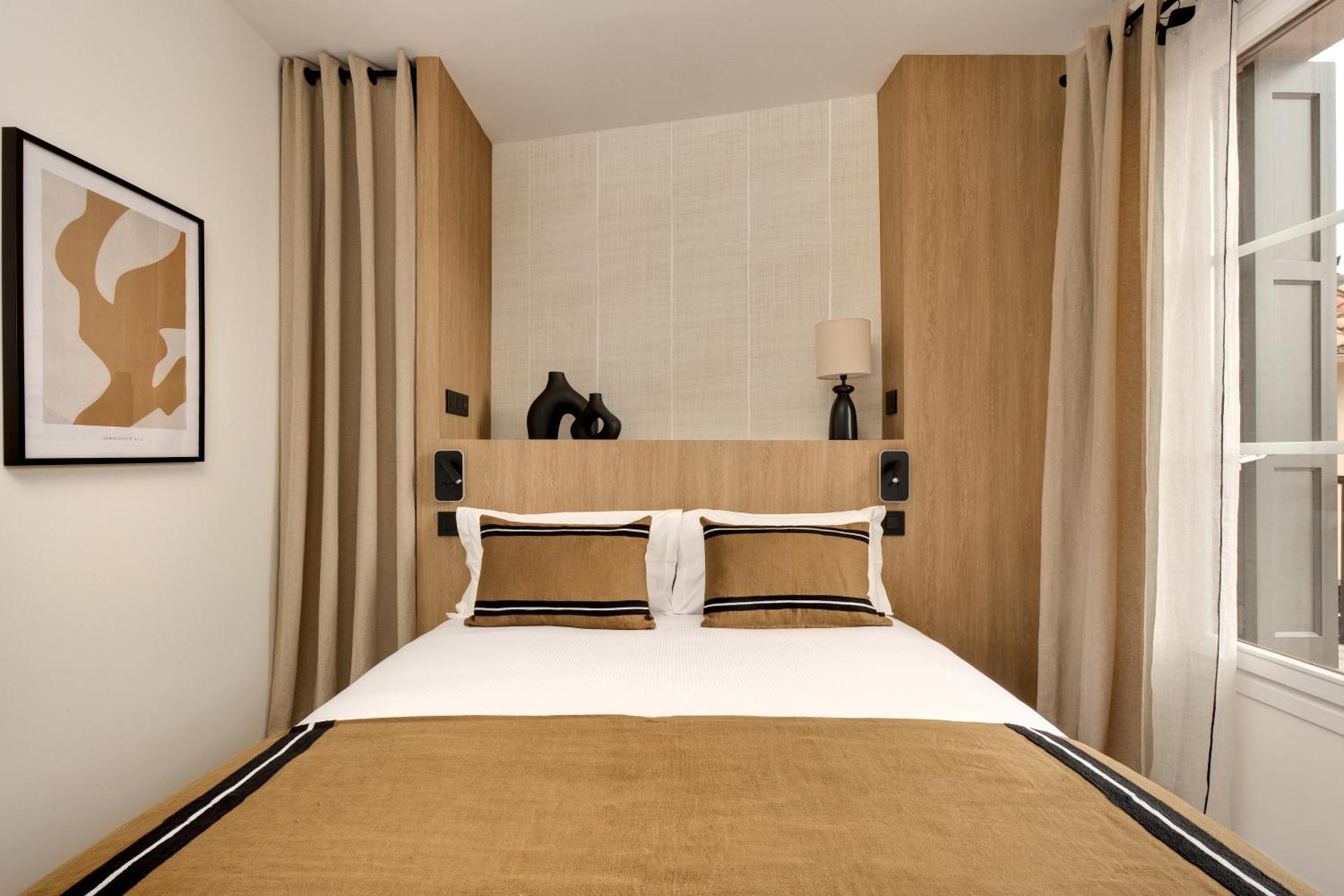 Les Appartements De Колюр Стая снимка