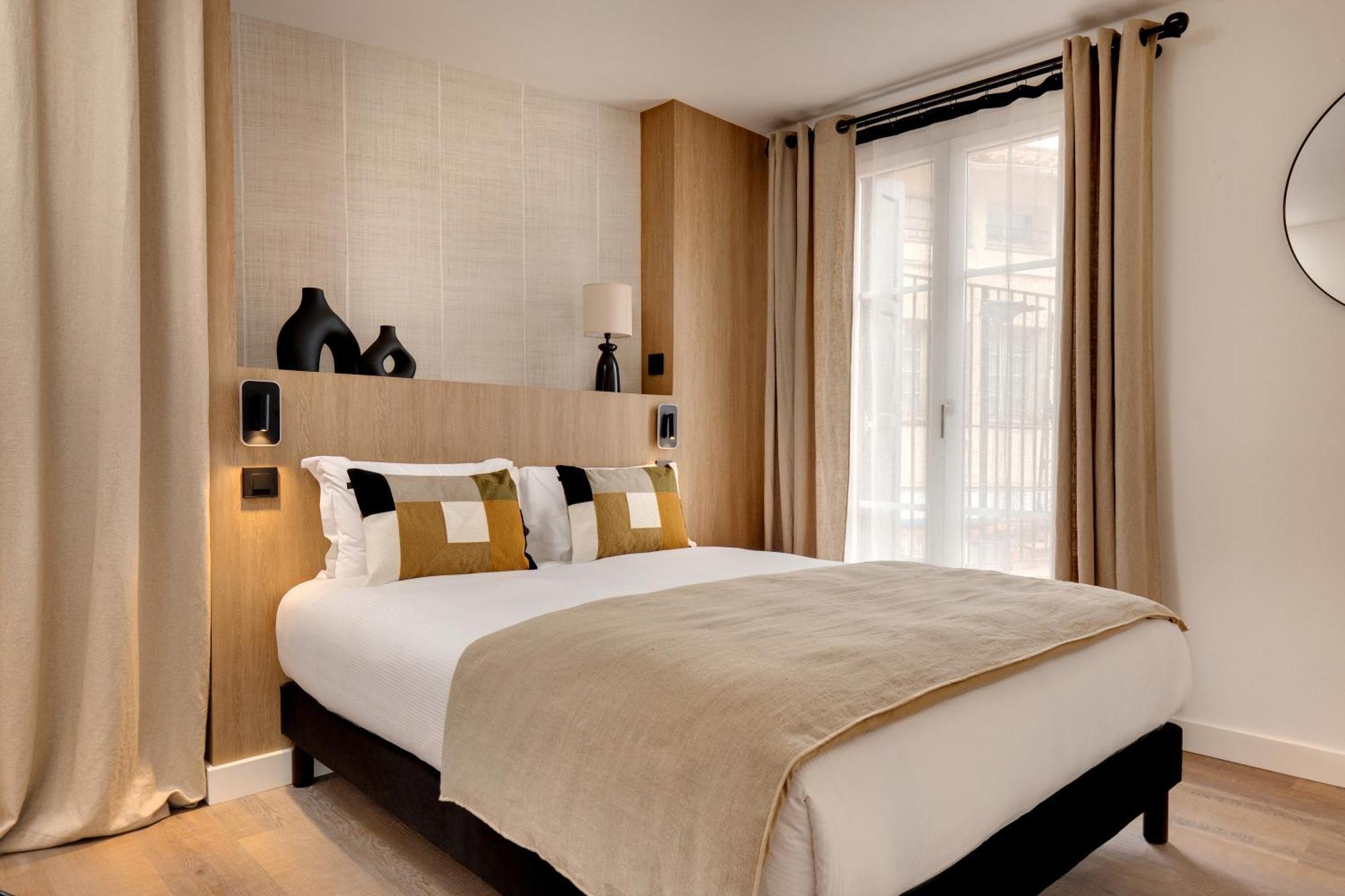 Les Appartements De Колюр Екстериор снимка