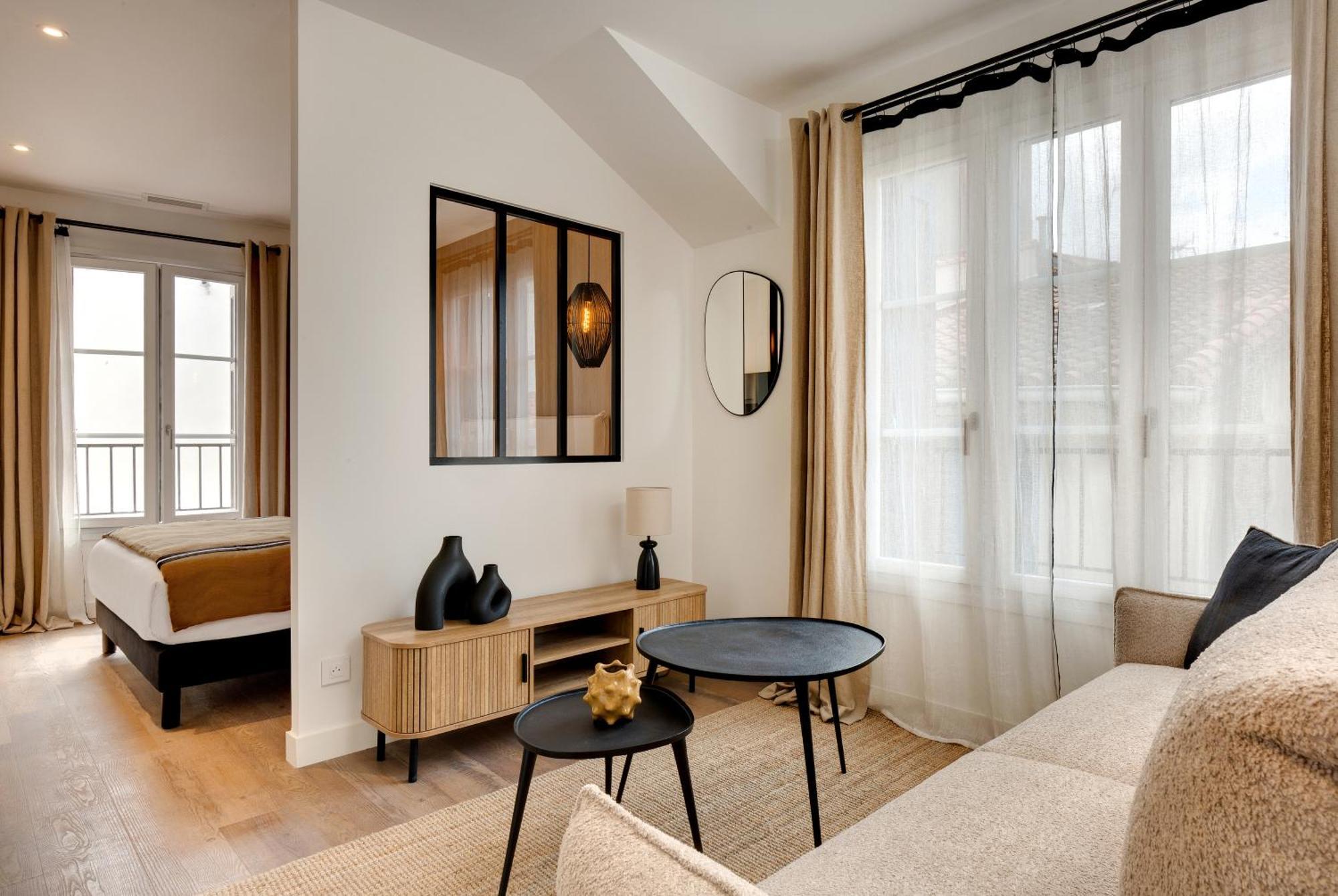 Les Appartements De Колюр Екстериор снимка