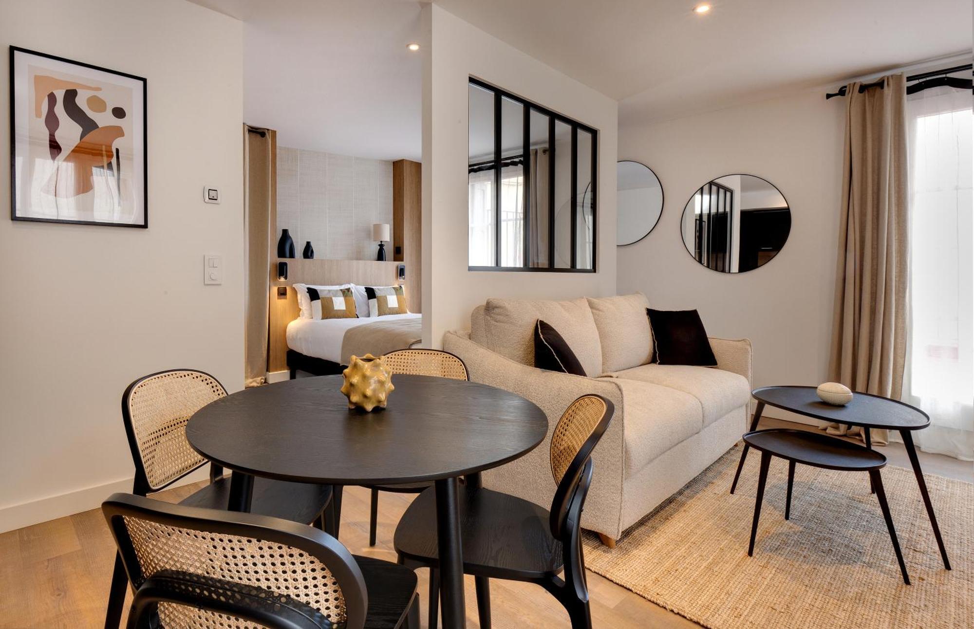Les Appartements De Колюр Екстериор снимка