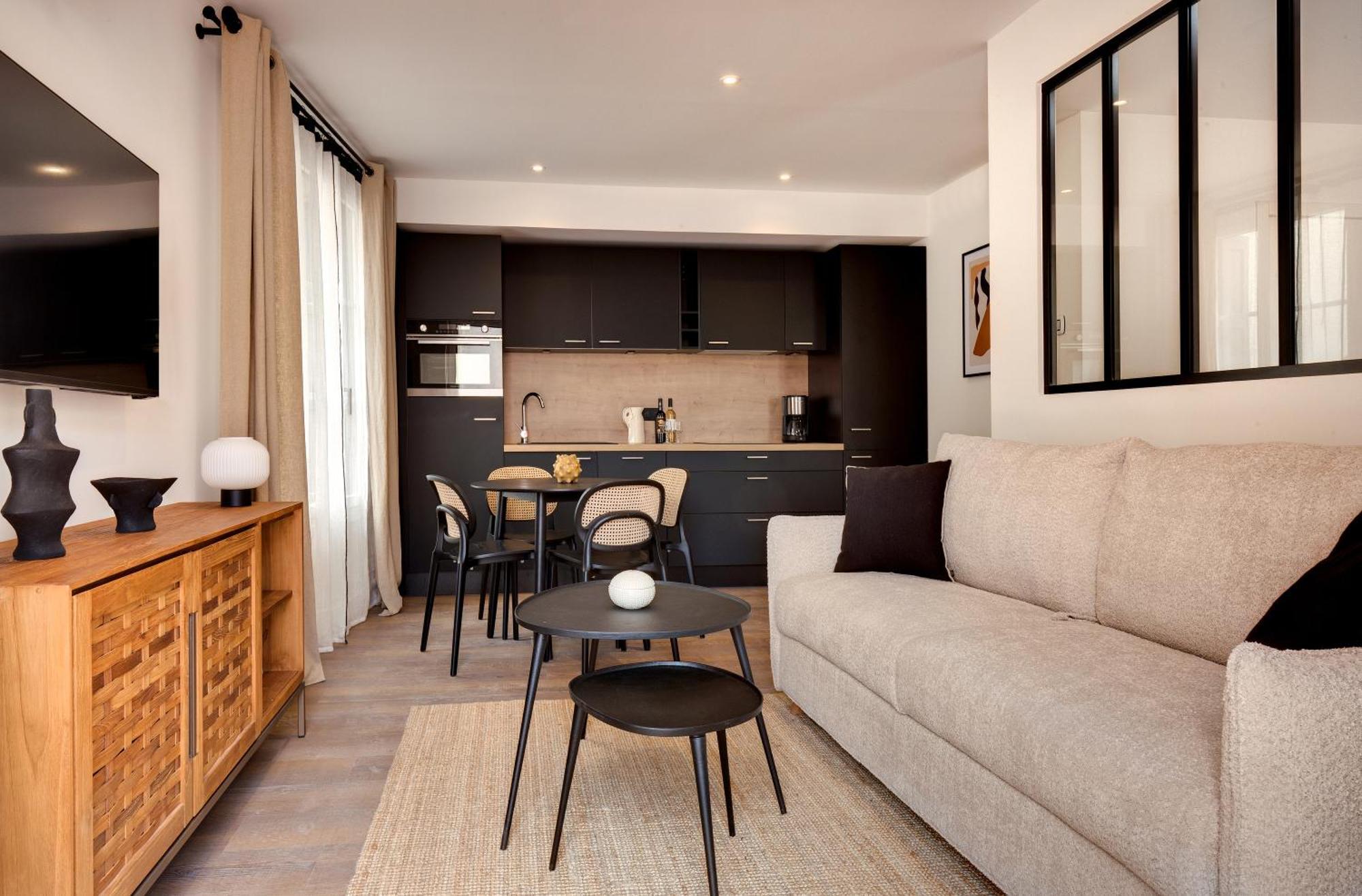 Les Appartements De Колюр Екстериор снимка